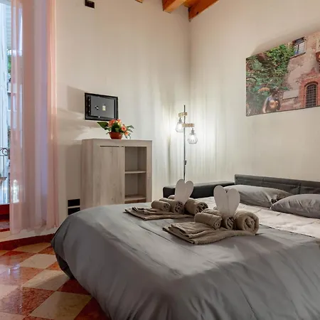 -Near Arena & Giuletta- Pet Friendly Mazzini Palace Verona Exterior photo