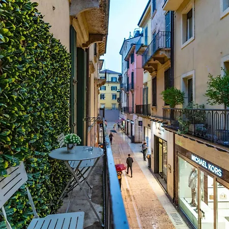 -Near Arena & Giuletta- Pet Friendly Mazzini Palace Verona Exterior photo