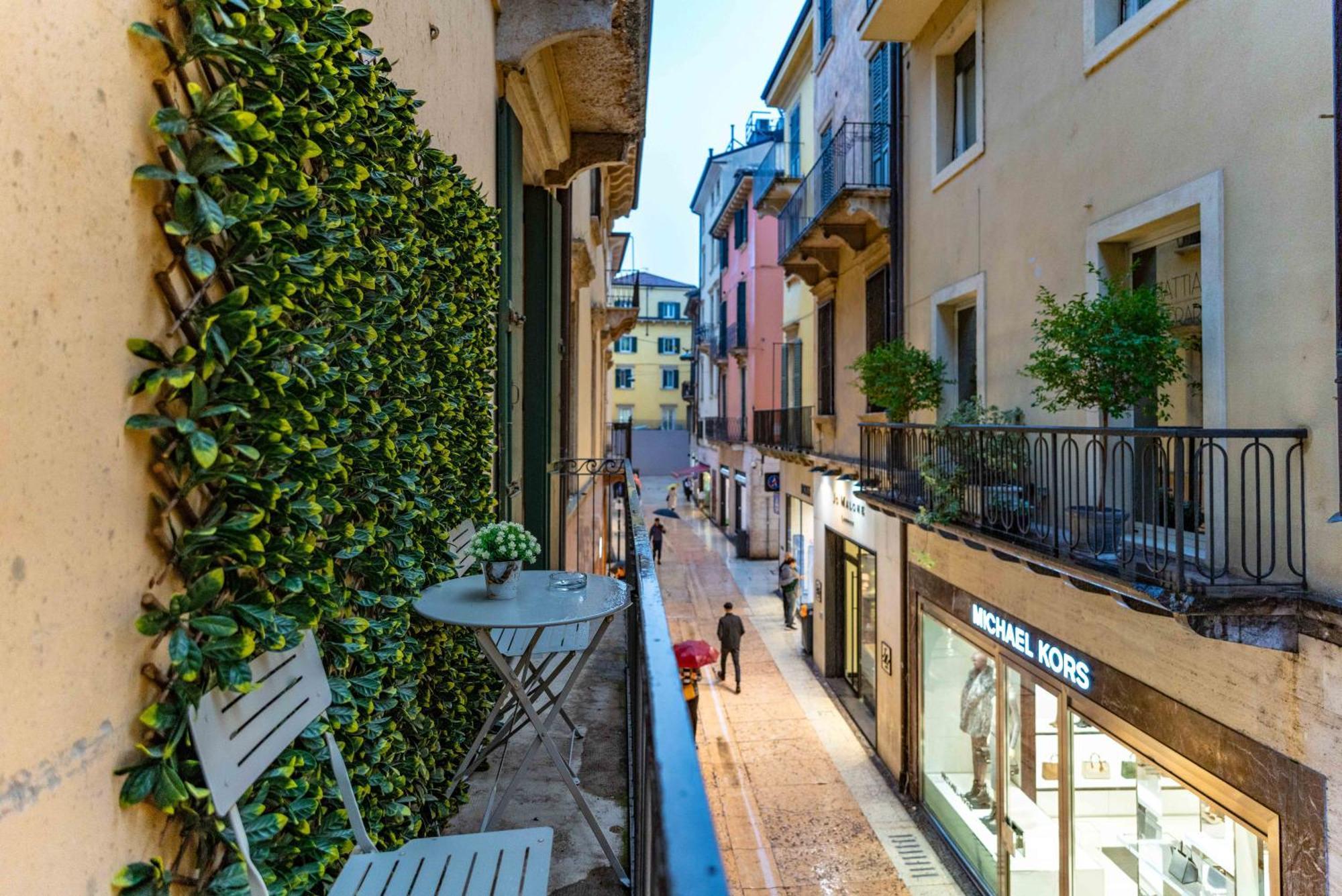-near Arena & Giuletta- Pet Friendly Mazzini Palace Apartamento *