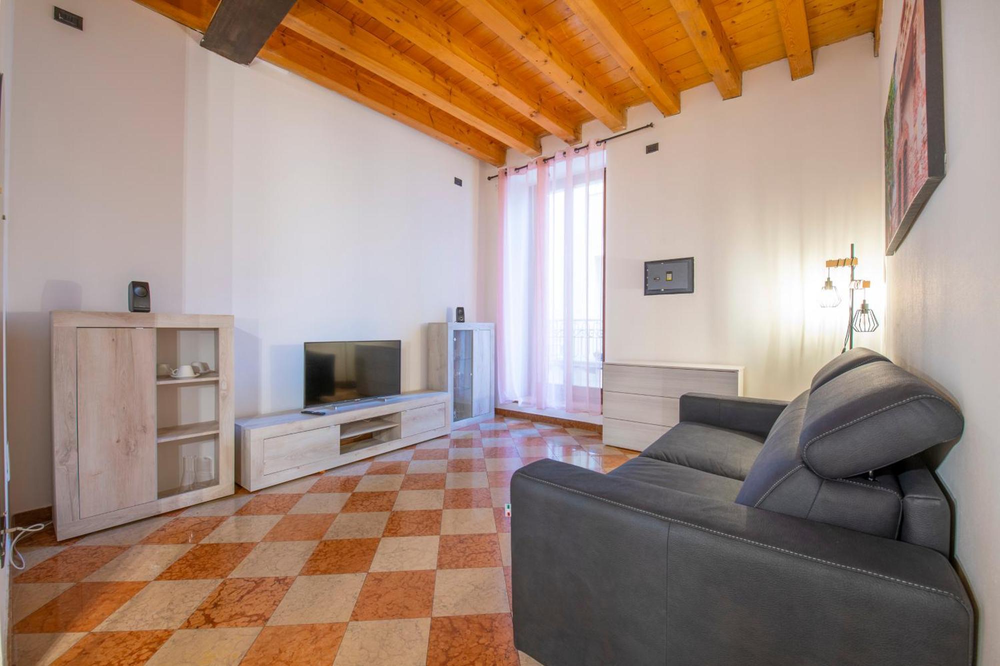 Apartment -near Arena & Giuletta- Pet Friendly Mazzini Palace
